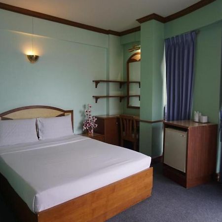 Tanaphat Hatyai Hotel Hatjaj Kültér fotó